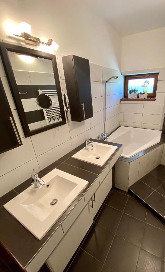 Arviz Apartman Сегед Экстерьер фото