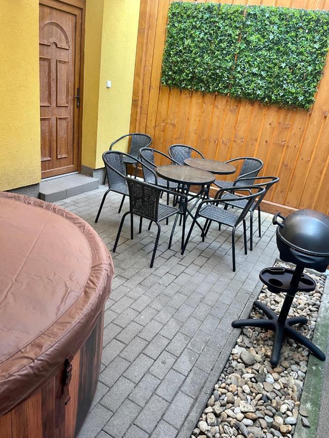 Arviz Apartman Сегед Экстерьер фото