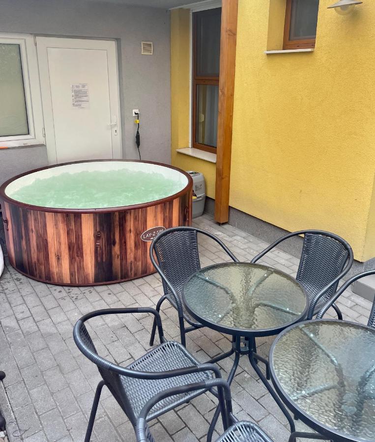 Arviz Apartman Сегед Экстерьер фото